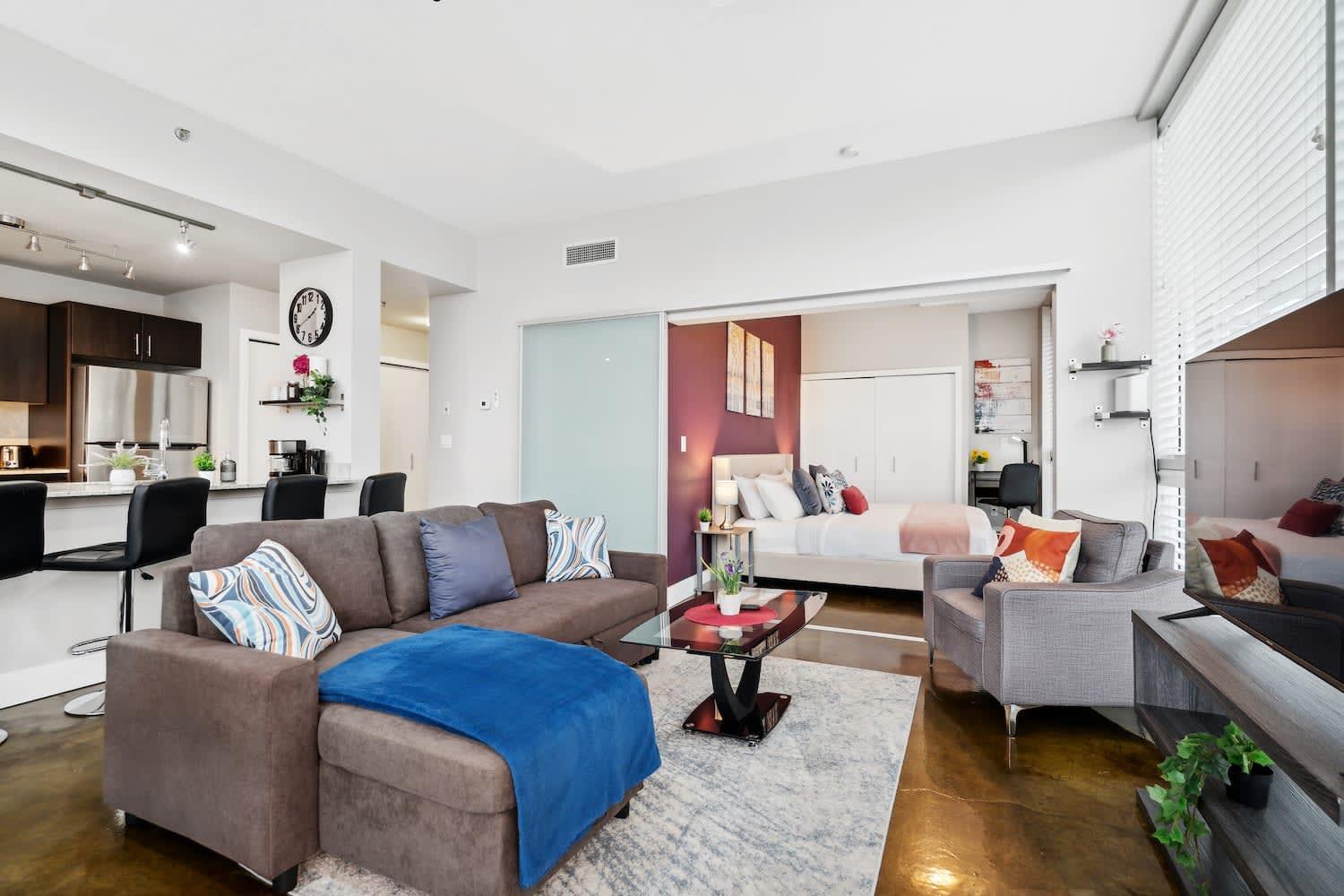 Upscale 2Br Condo - King Bed - Stunning Views Calgary Exterior photo