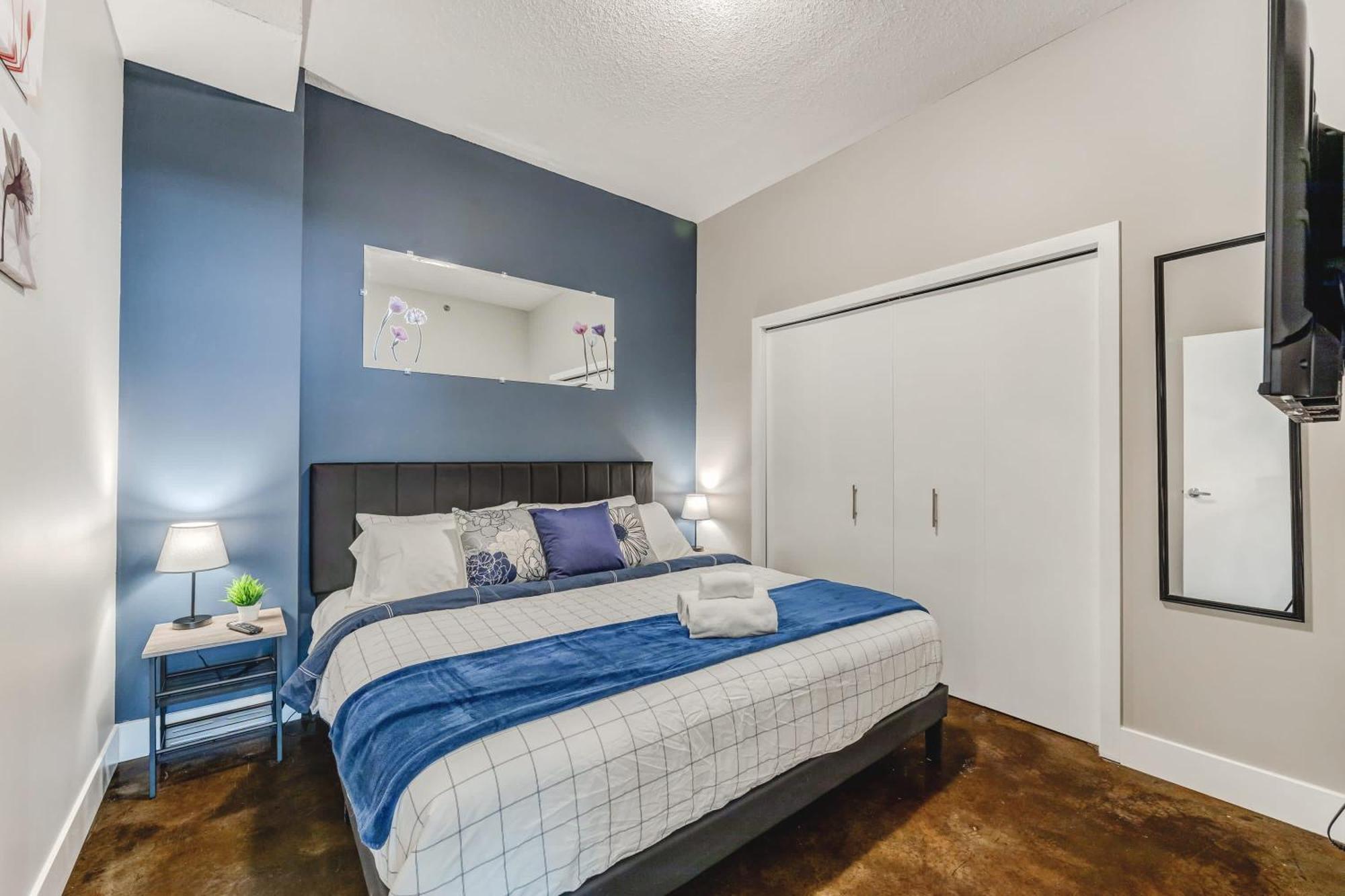 Upscale 2Br Condo - King Bed - Stunning Views Calgary Exterior photo