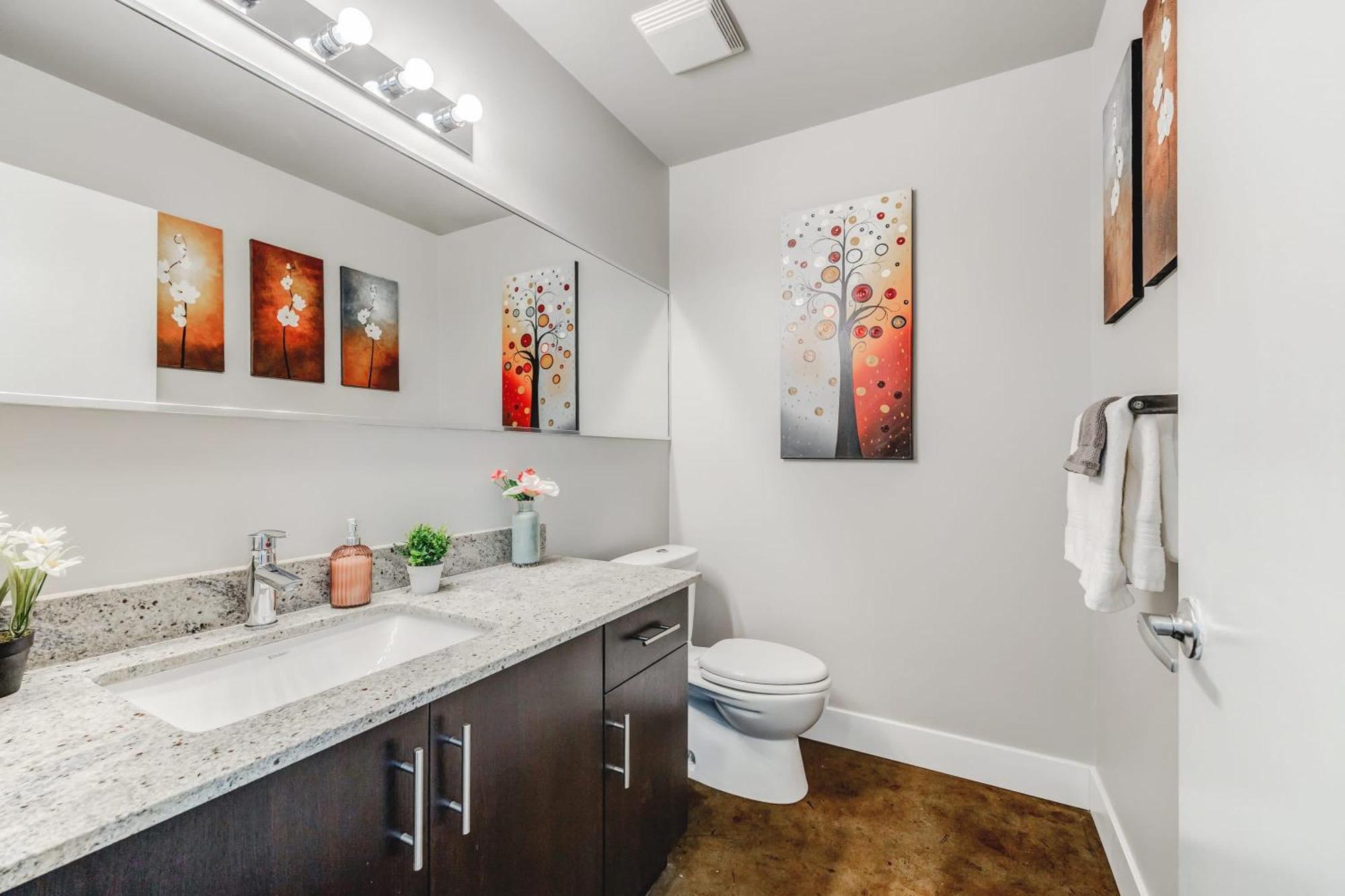 Upscale 2Br Condo - King Bed - Stunning Views Calgary Exterior photo