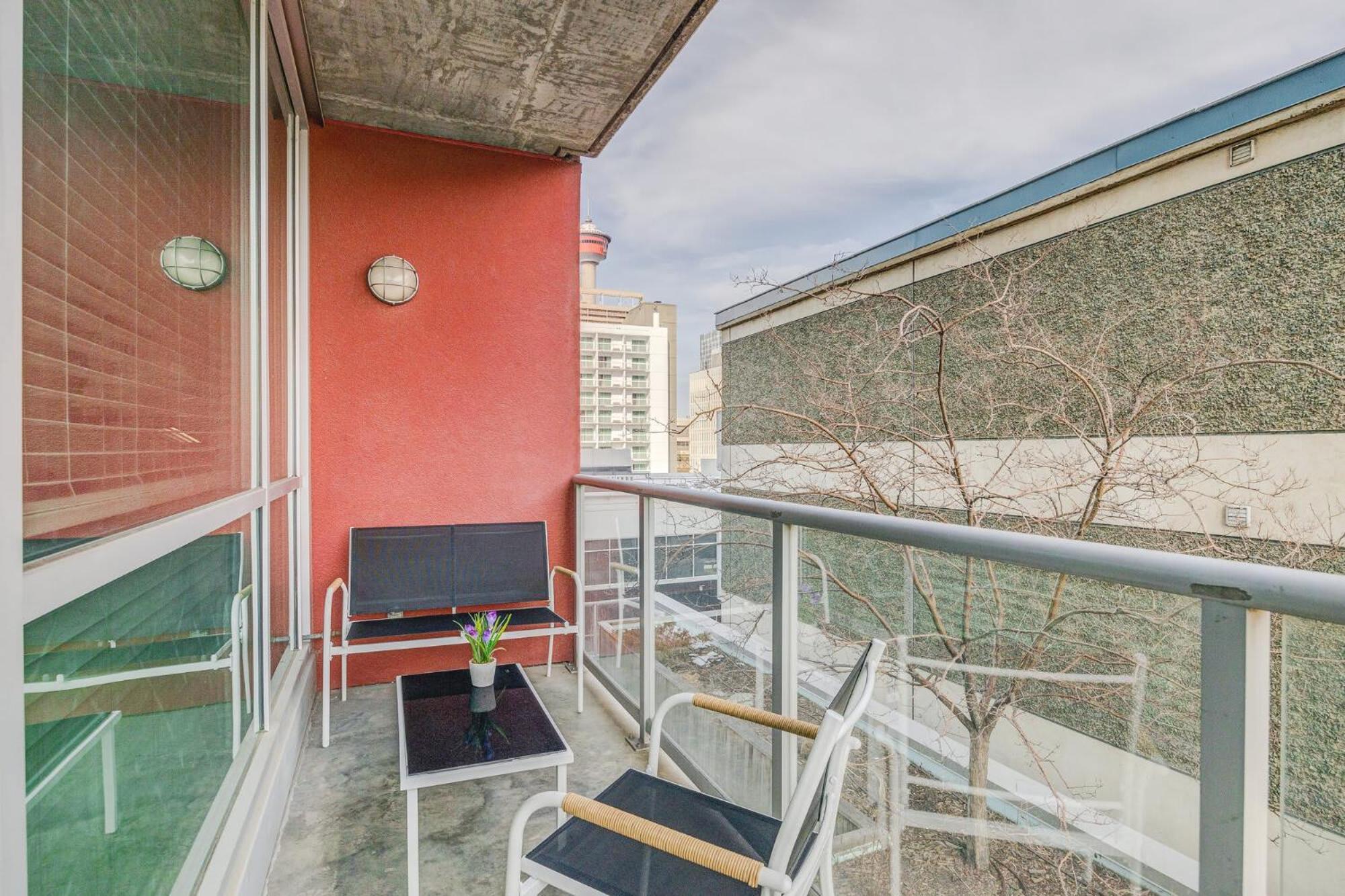 Upscale 2Br Condo - King Bed - Stunning Views Calgary Exterior photo